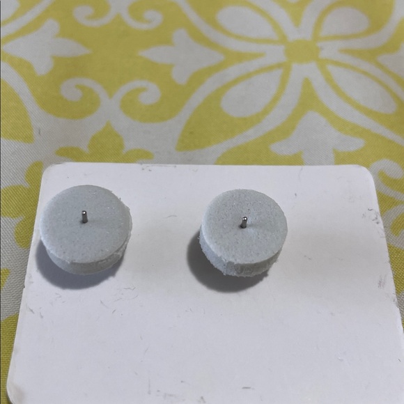 Cute! Milk Carton and Apple Earrings Set Painted Wood Hand Crafted! NWOT - Picture 6 of 11